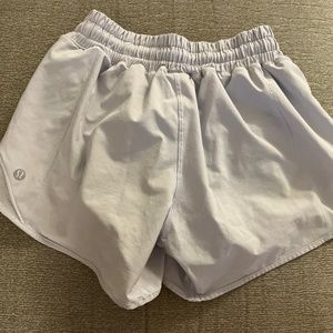 Lululemon Lilac Size 2 Tall (4” inseam) Hotty Hot Shorts